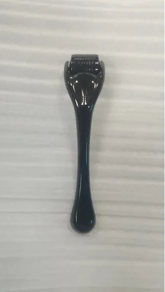 Derma Roller 540 Agujas de Titanio